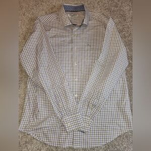 Preowned‎ Tommy Bahama size medium plaid shirt
